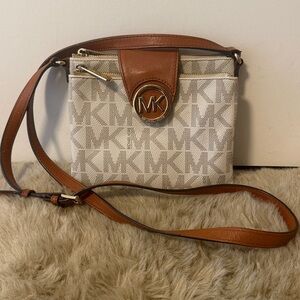 Michael kors Giveaway and free shipping